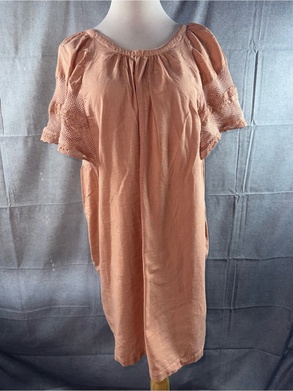 3113-Old Navy Peach Crochet Sleeve Sleep Dress